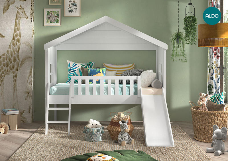 Detská posteľ so šmykľavkou domček House white